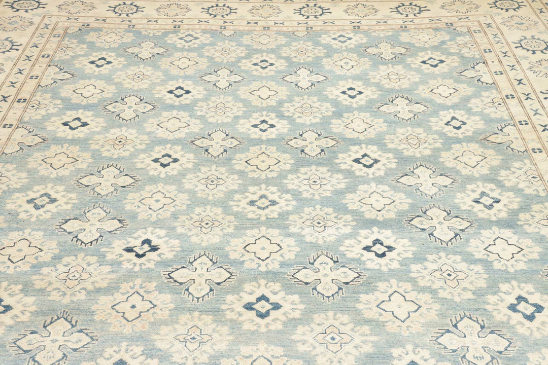 Kazak Rug from Afghanistan 9x12 ft hand-knotted 16450973
A Kazak Style top modern interior design carpet, hand-knotted fine wool. Use: Indoor, living room, dining room, bedroom, entry, lounge or office.