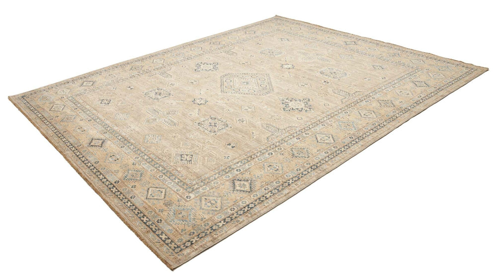 Shirvan Royal extra fine rug 8x10 ft hand knotted in Afghanistan 16451069
Afghan Shirvan rug 8x10 ft - 250 x 300 cm in a subtle pattern and design - ideal for the living room or dining room.