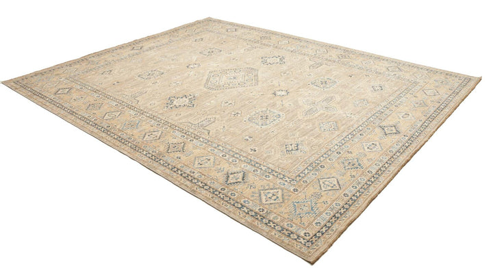 Shirvan Royal extra fine rug 8x10 ft hand knotted in Afghanistan 16451069
Afghan Shirvan rug 8x10 ft - 250 x 300 cm in a subtle pattern and design - ideal for the living room or dining room.