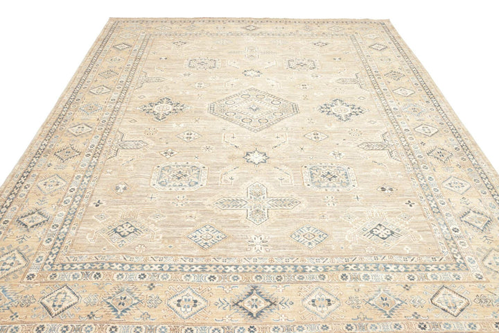 Shirvan Royal extra fine rug 8x10 ft hand knotted in Afghanistan 16451069
Afghan Shirvan rug 8x10 ft - 250 x 300 cm in a subtle pattern and design - ideal for the living room or dining room.