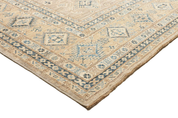 Shirvan Royal extra fine rug 8x10 ft hand knotted in Afghanistan 16451069
Afghan Shirvan rug 8x10 ft - 250 x 300 cm in a subtle pattern and design - ideal for the living room or dining room.4