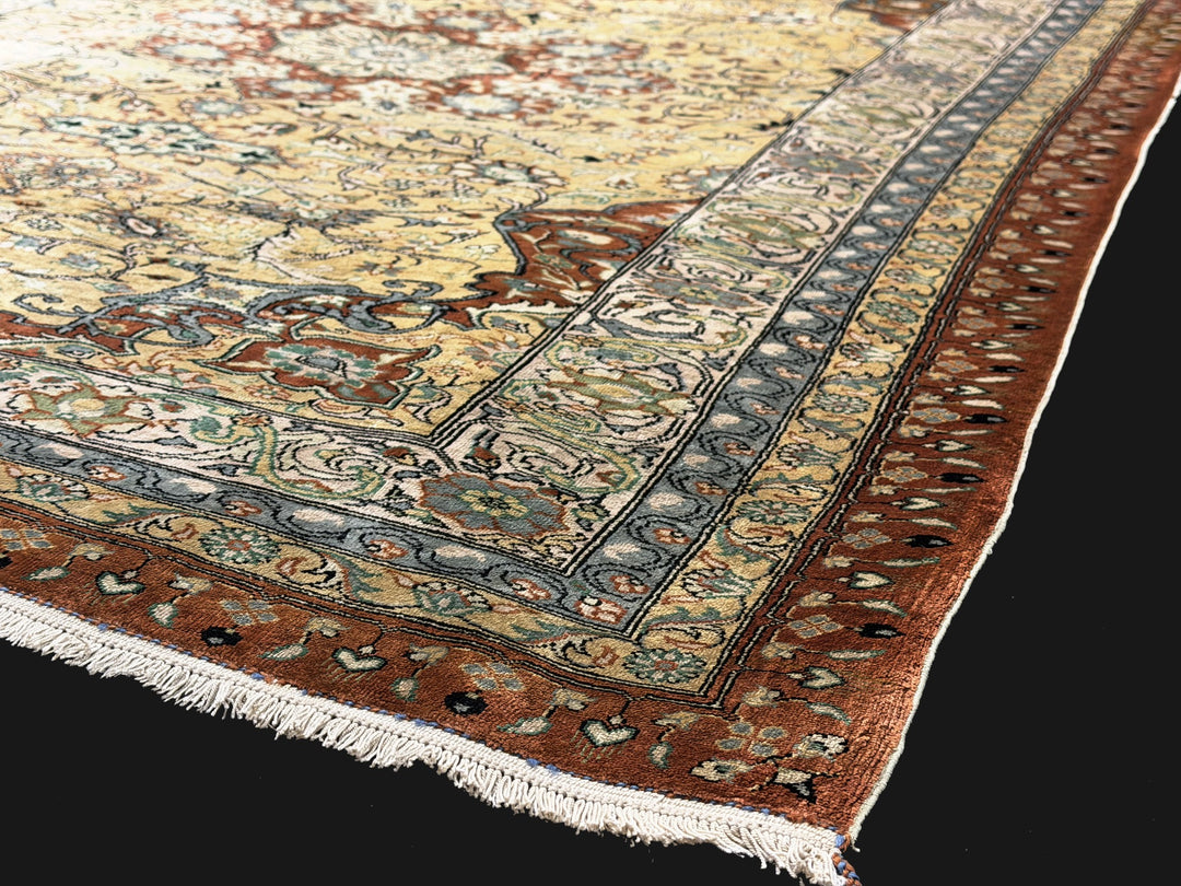 Tappeto in seta Hereke Medaglione Oro 170 × 122 cm | 16600
