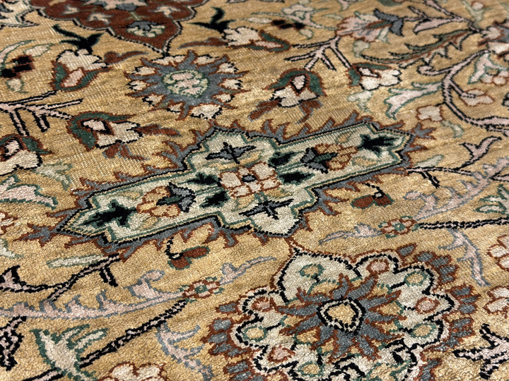 Tappeto in seta Hereke Medaglione Oro 170 × 122 cm | 16600