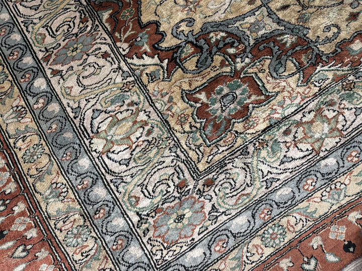 Tappeto in seta Hereke Medaglione Oro 170 × 122 cm | 16600