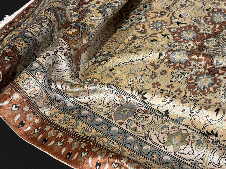 Tappeto in seta Hereke Medaglione Oro 170 × 122 cm | 16600