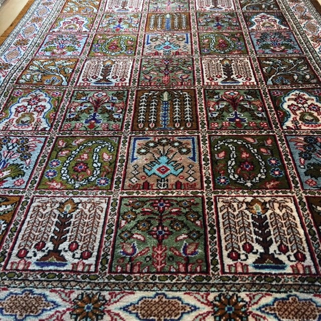 Qum pure silk rug - collectors item. Pile hand-knotted 100% pure natural mulberry silk. New, Excellent. Knot density: 650 kpsi. 15041 Djoharian Collection
