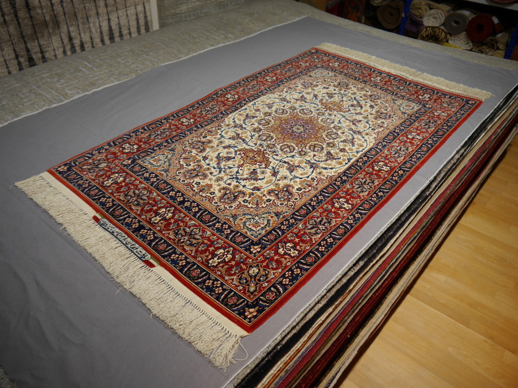 08952 Isfahan Mojtaba Seirafian rug hand-knotted super fine