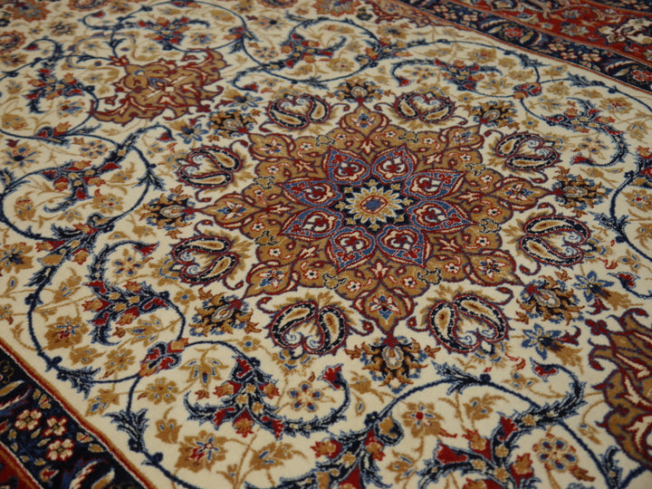 08952 Isfahan Mojtaba Seirafian rug hand-knotted super fine