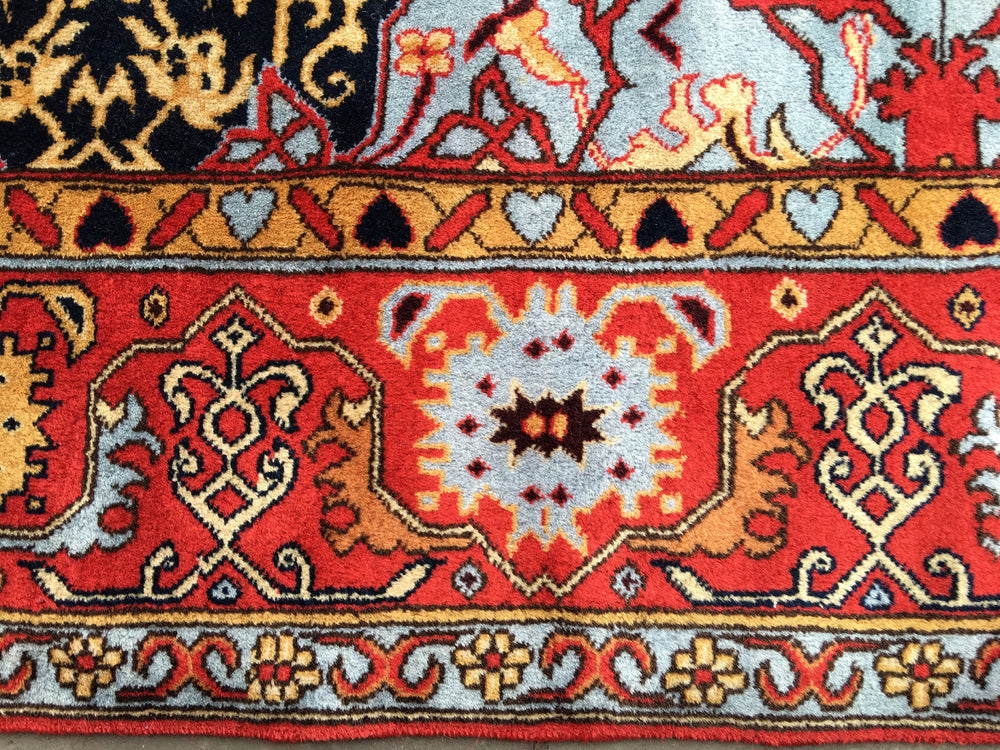 Oushak medallion rug, detail of the central medallion chain — Djoharian 14757