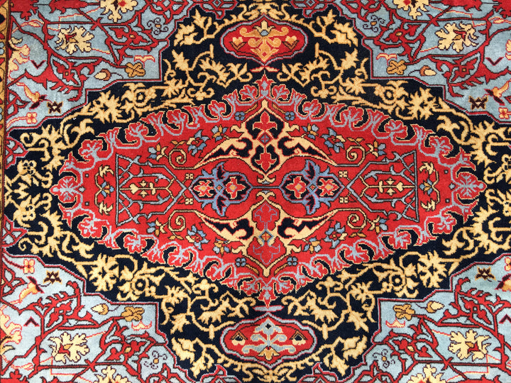 Oushak medallion rug detail — 14757