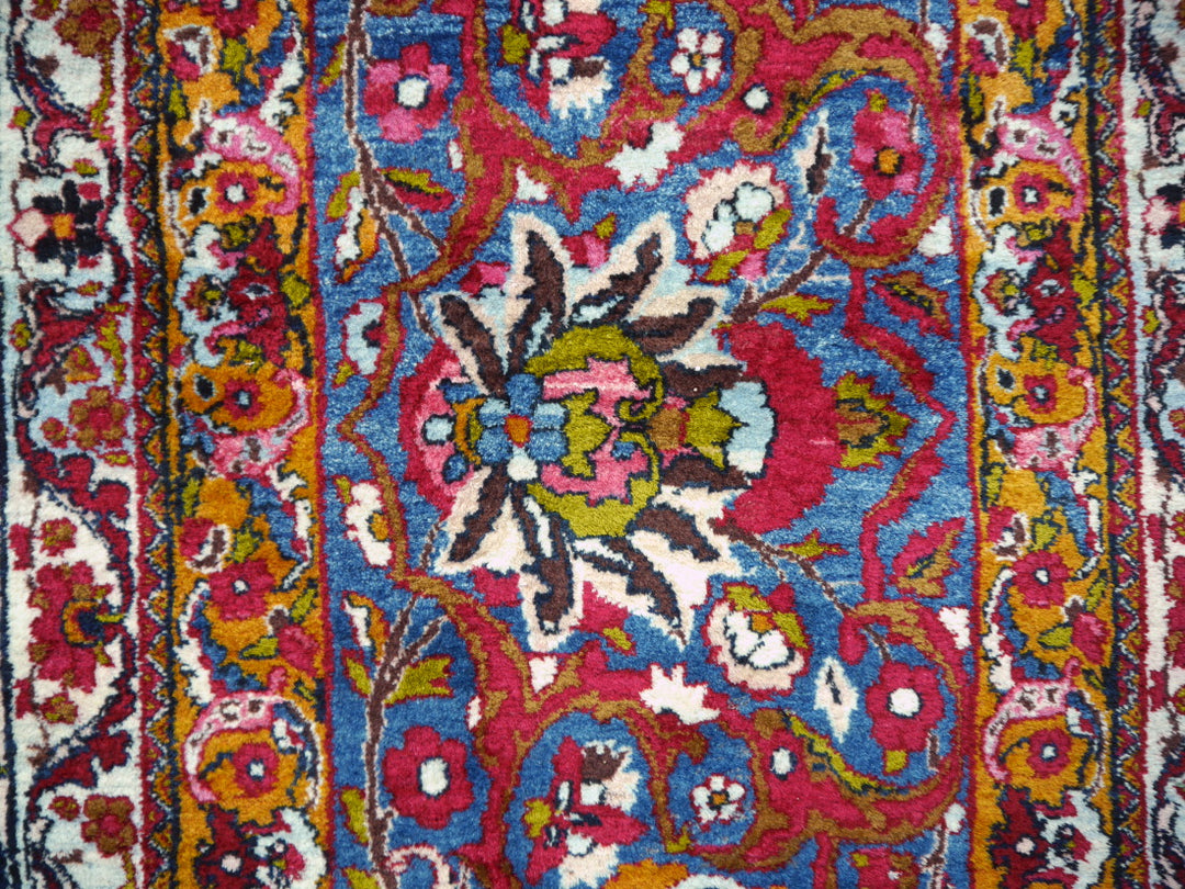 Antique Kirman Yazd palace rug 22.3 x 15.4 ft 680 x 470 cm hand-knotted
Rare and fine palace rug Kirman Yazd oversized carpet in large format and excellent condition. TOP piece. Djoharian Collection