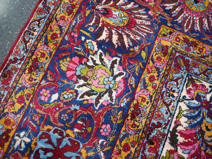 Antique Kirman Yazd palace rug 22.3 x 15.4 ft 680 x 470 cm hand-knotted
Rare and fine palace rug Kirman Yazd oversized carpet in large format and excellent condition. TOP piece. Djoharian Collection