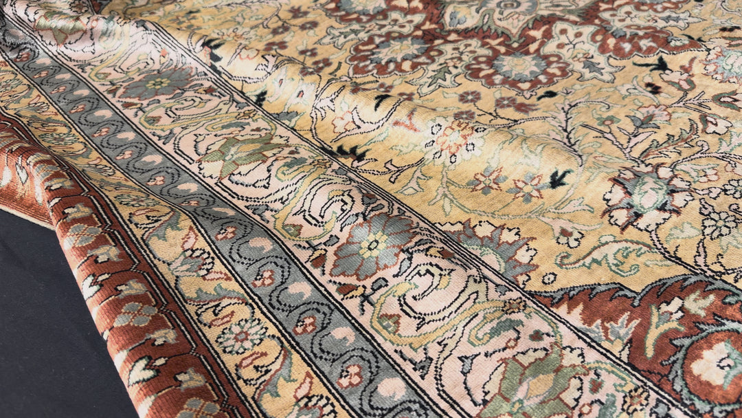 Tappeto in seta Hereke Medaglione Oro 170 × 122 cm | 16600