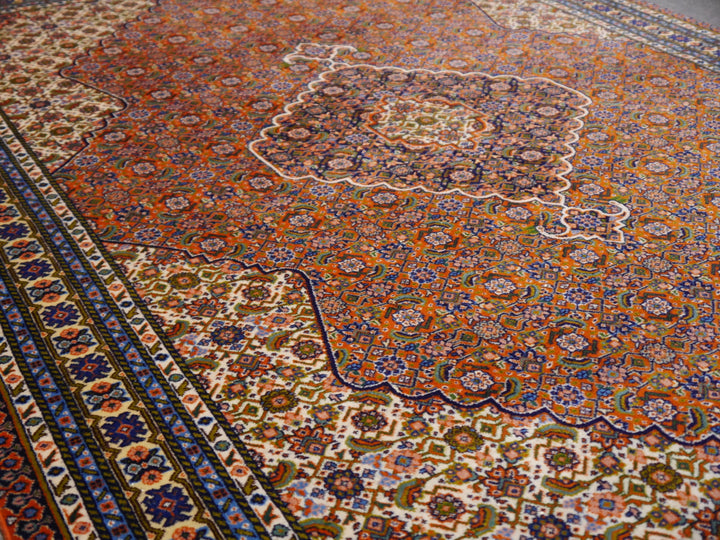14096 Tabriz Vintage Rug 7 x 5 ft Sarab Mashayekhi